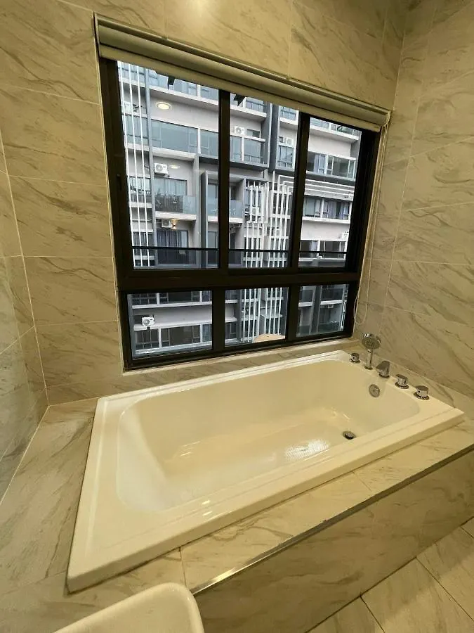 Melaka Imperio Residence With Wifi And Poolseaview Malaysia