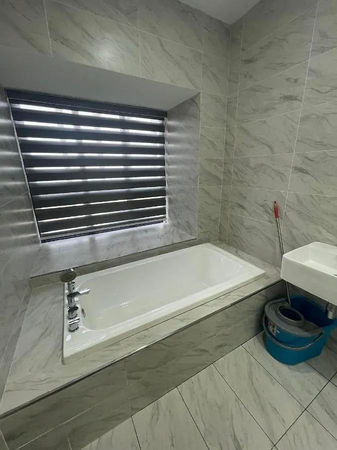 Melaka Imperio Residence With Wifi And Poolseaview 0*, Malacca